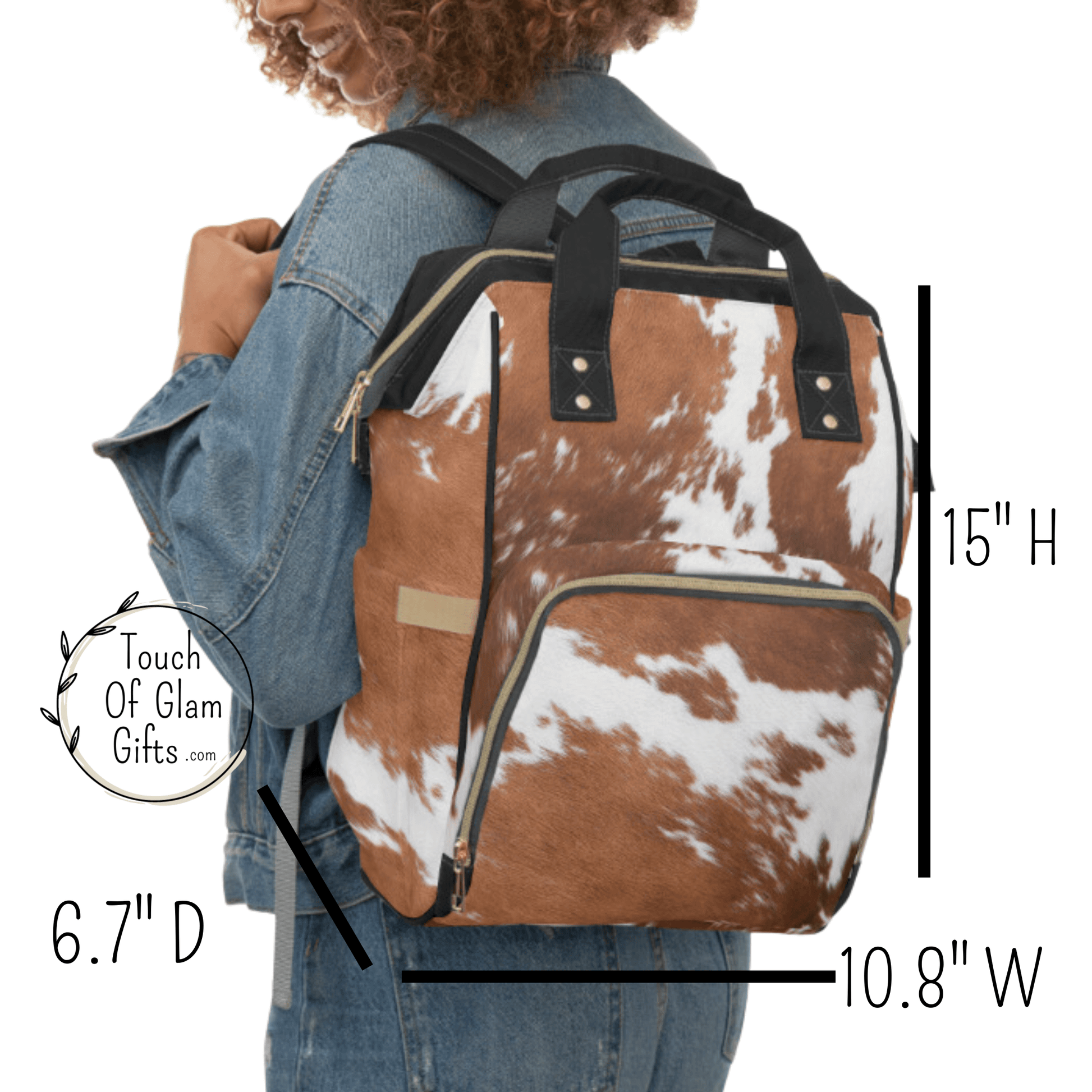 We show the measurements of the plain backpack with height fifteen inches, width ten point eight inches and depth six point seven inches.